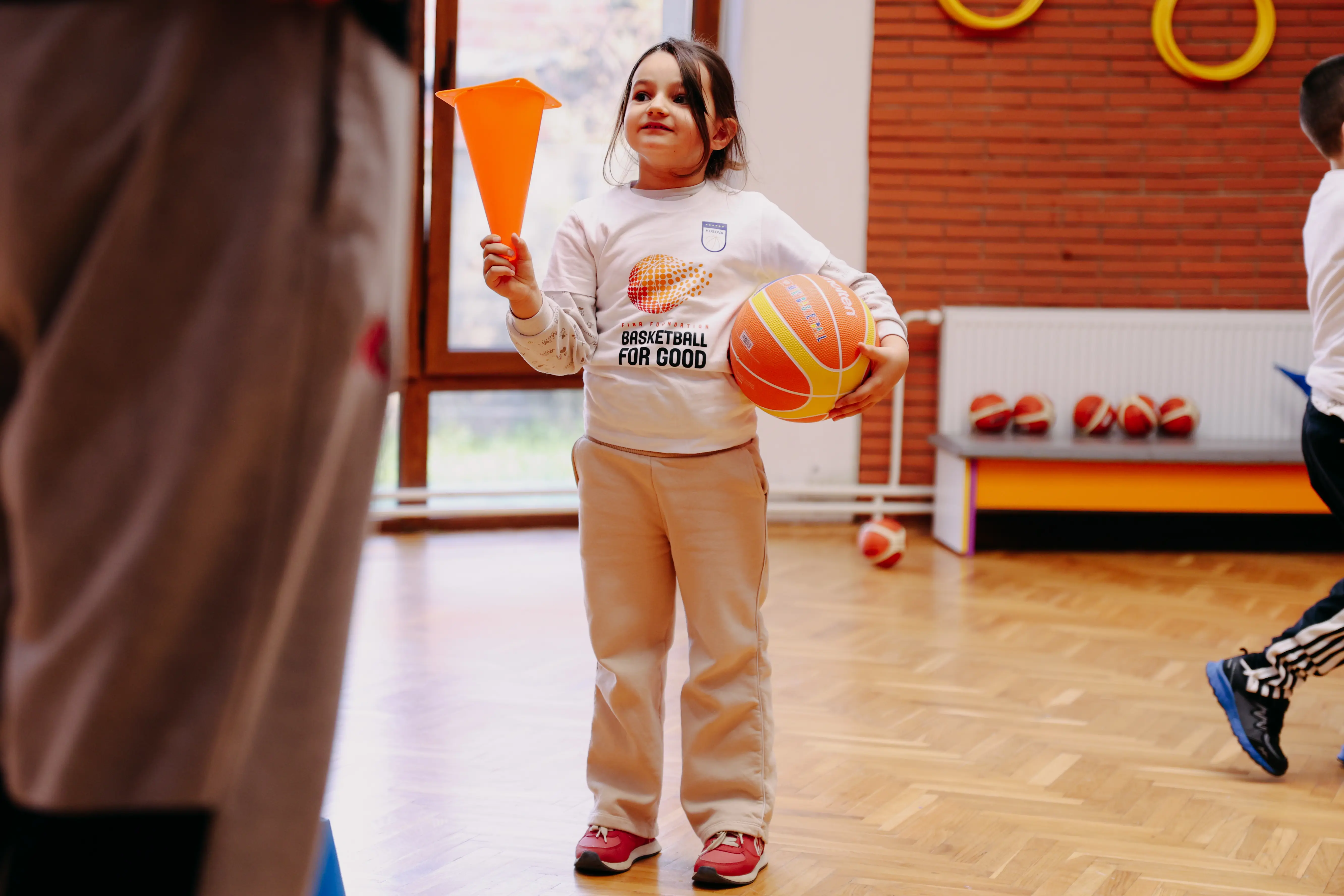 FBK zhvillon aktivitetin e dytë “Hoops & Words” në Pejë