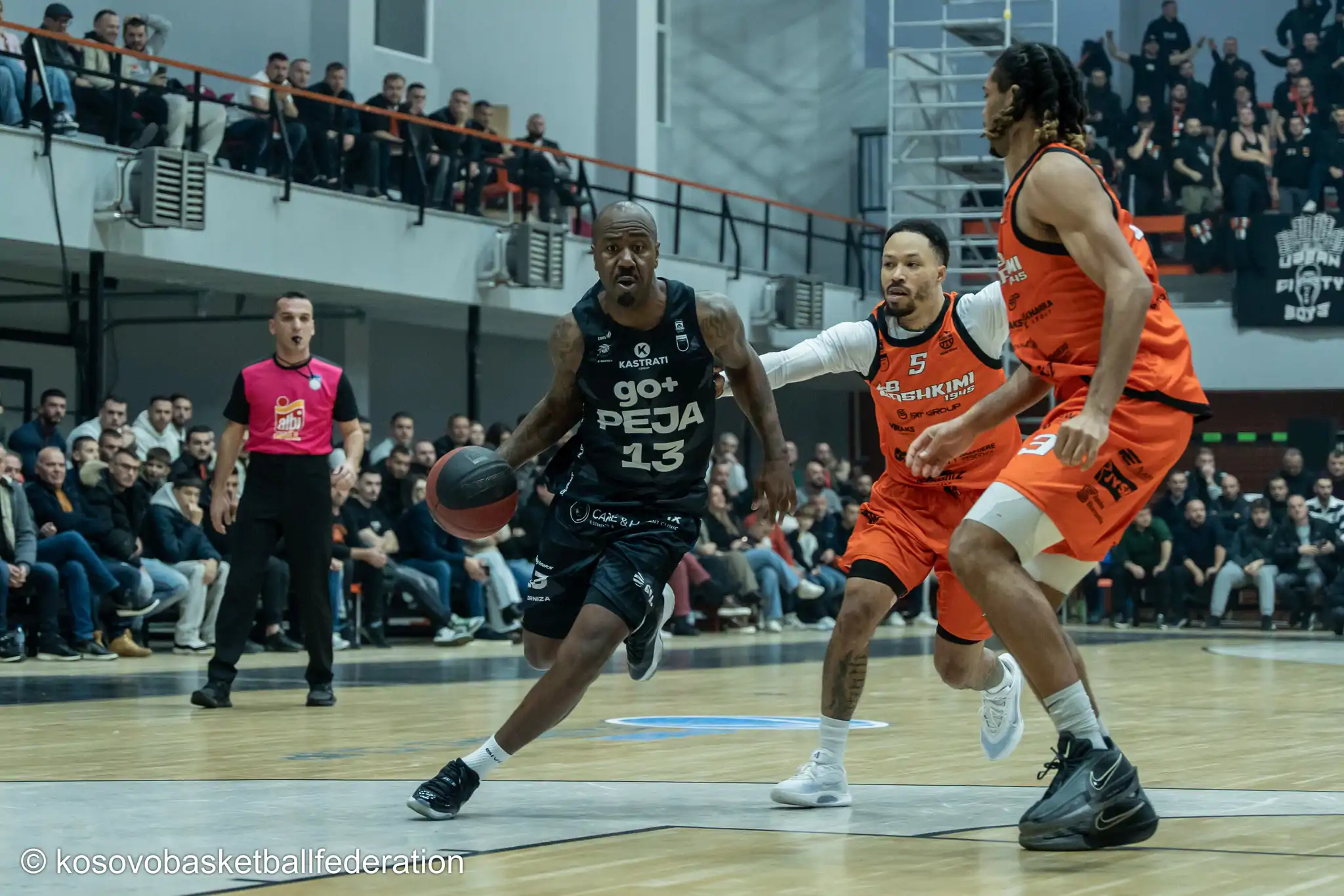 Përfundon afati kalimtar te meshkujt